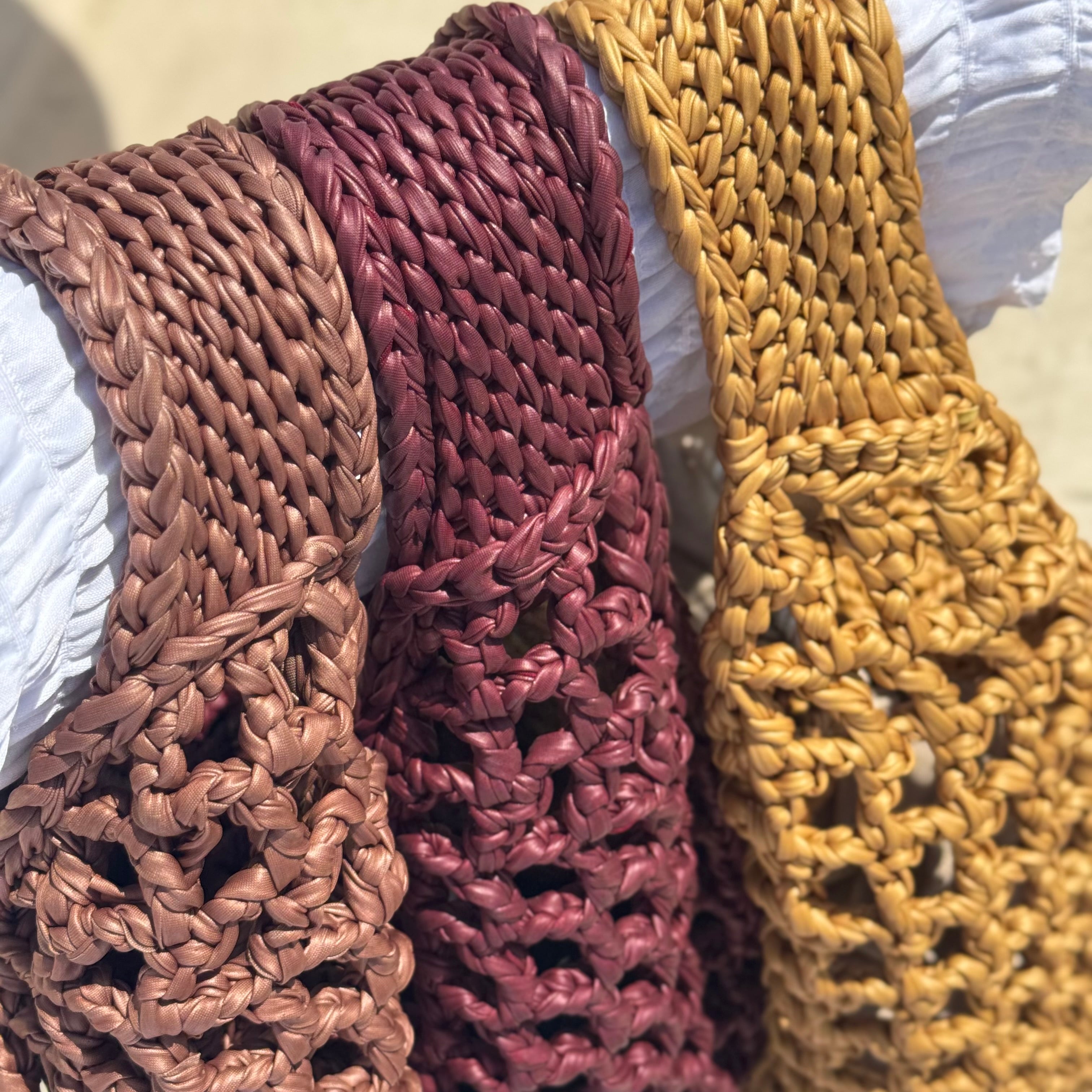 Selene Matte Shoulder