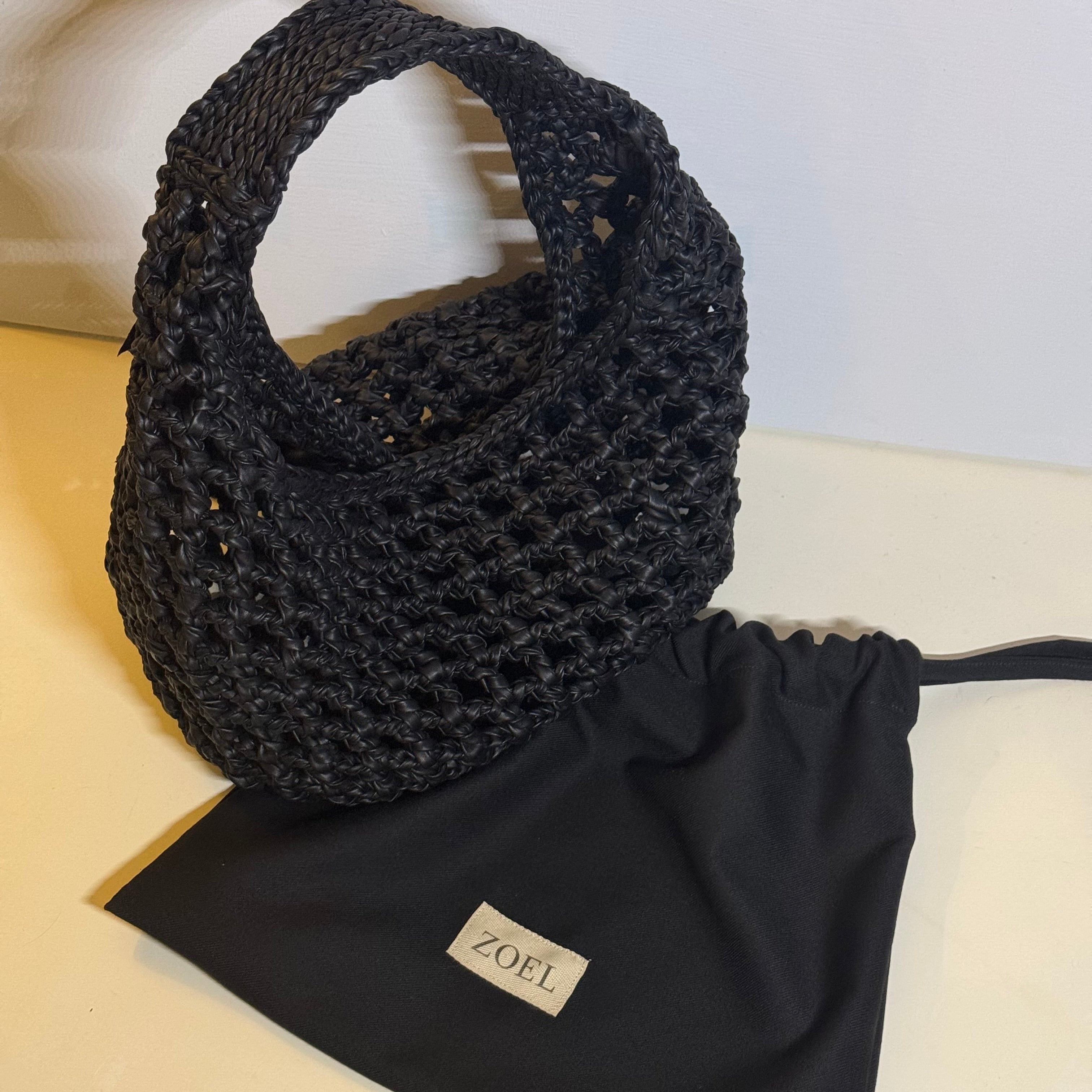 Selene Matte Shoulder