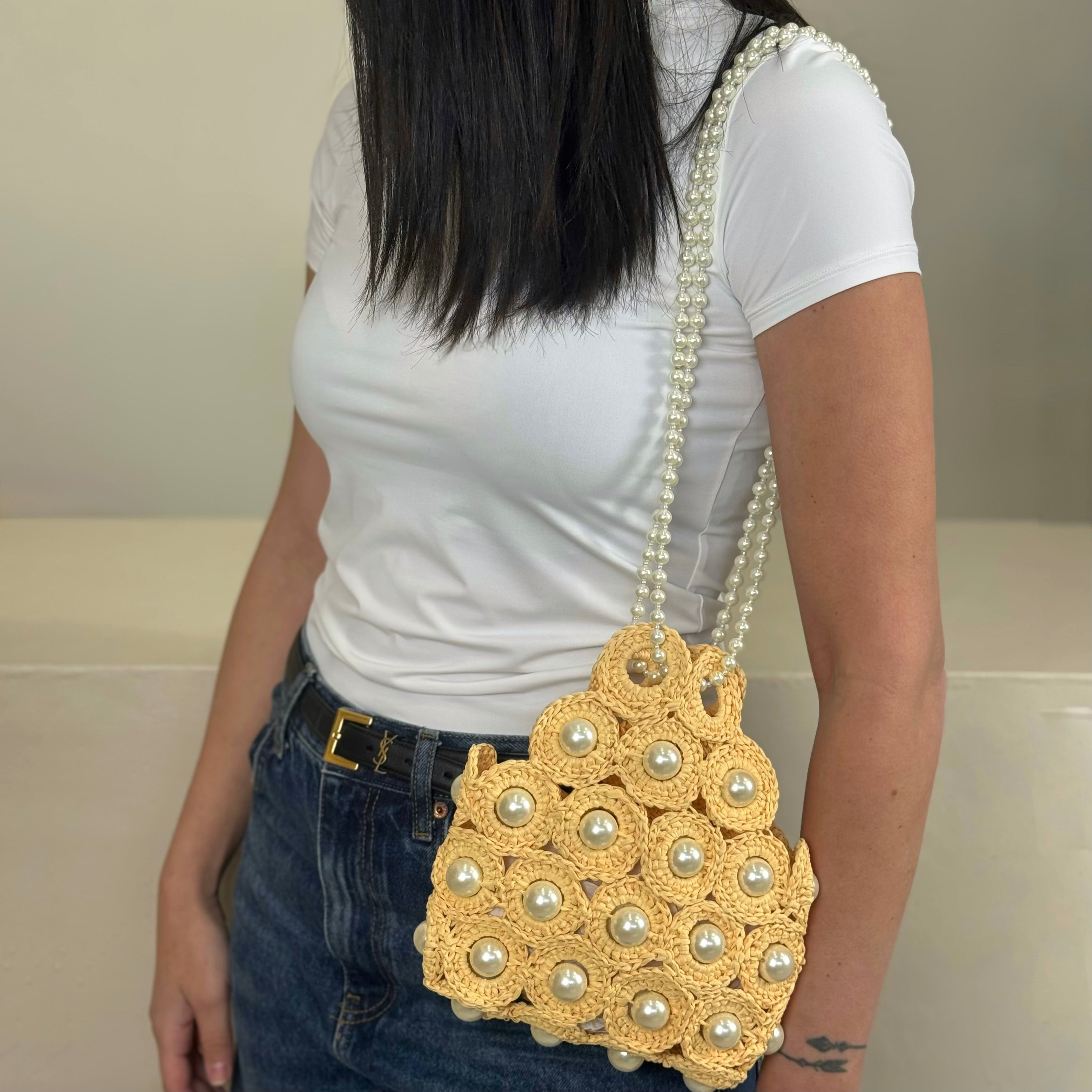 Raffia Pearl