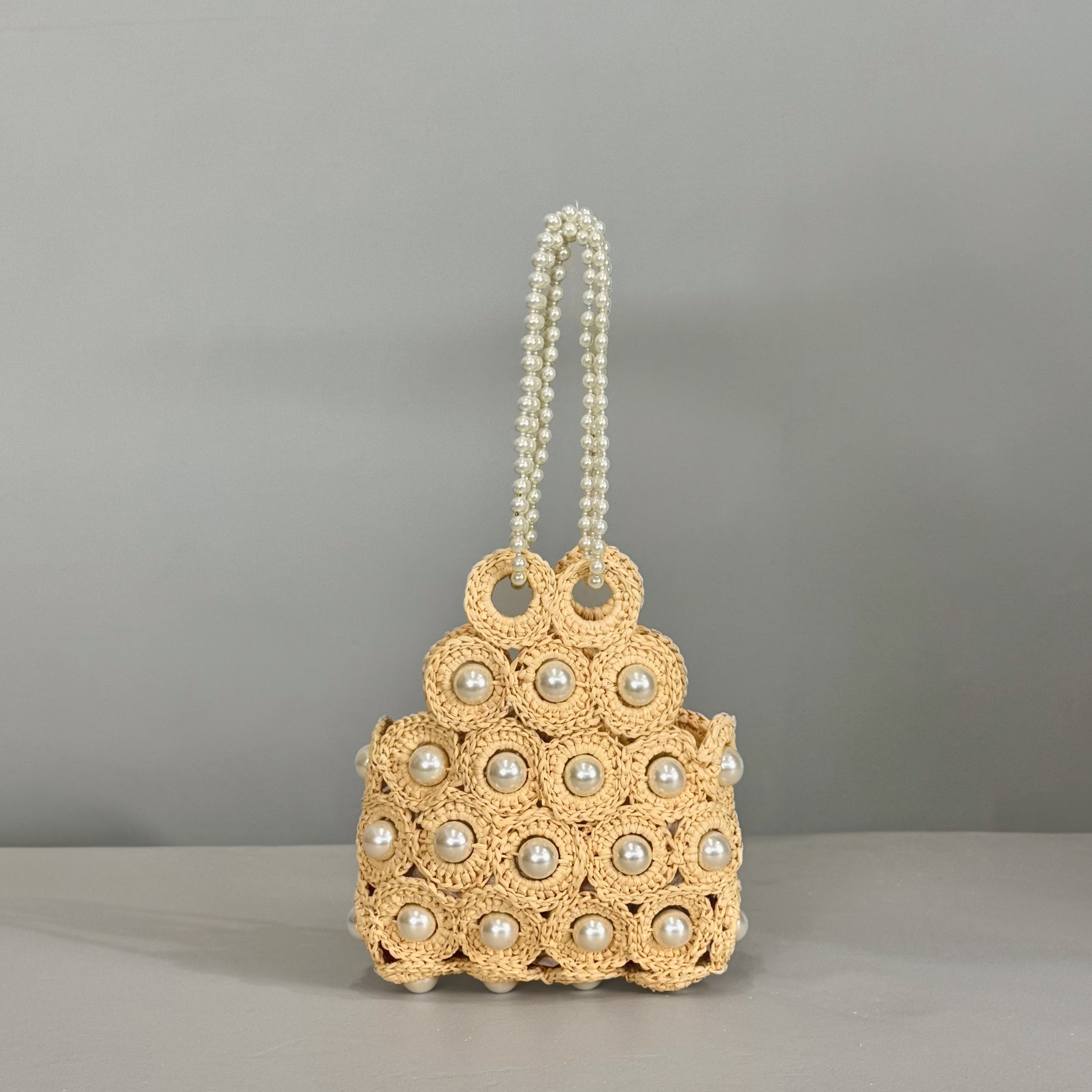 Raffia Pearl