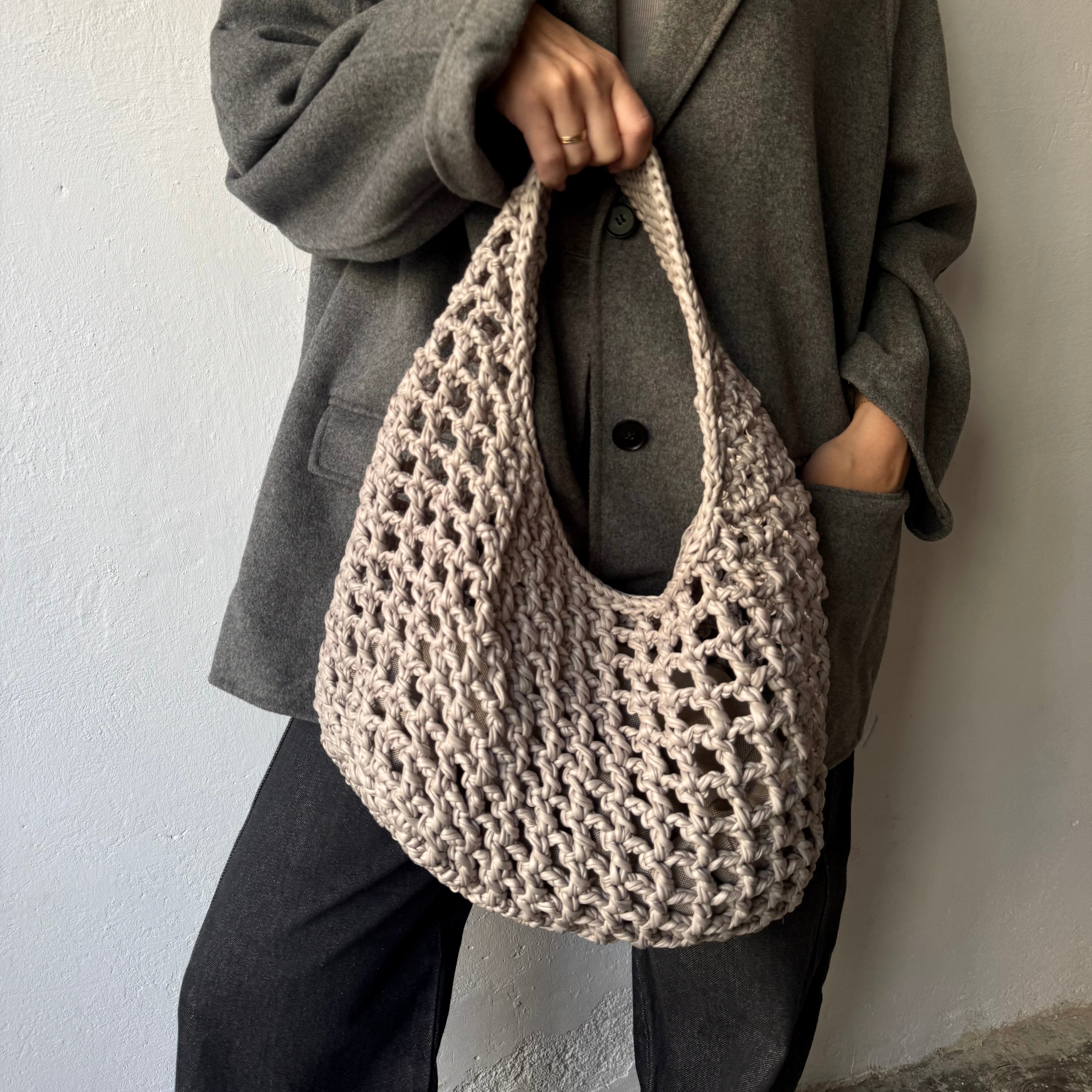 Selene Matte Shoulder