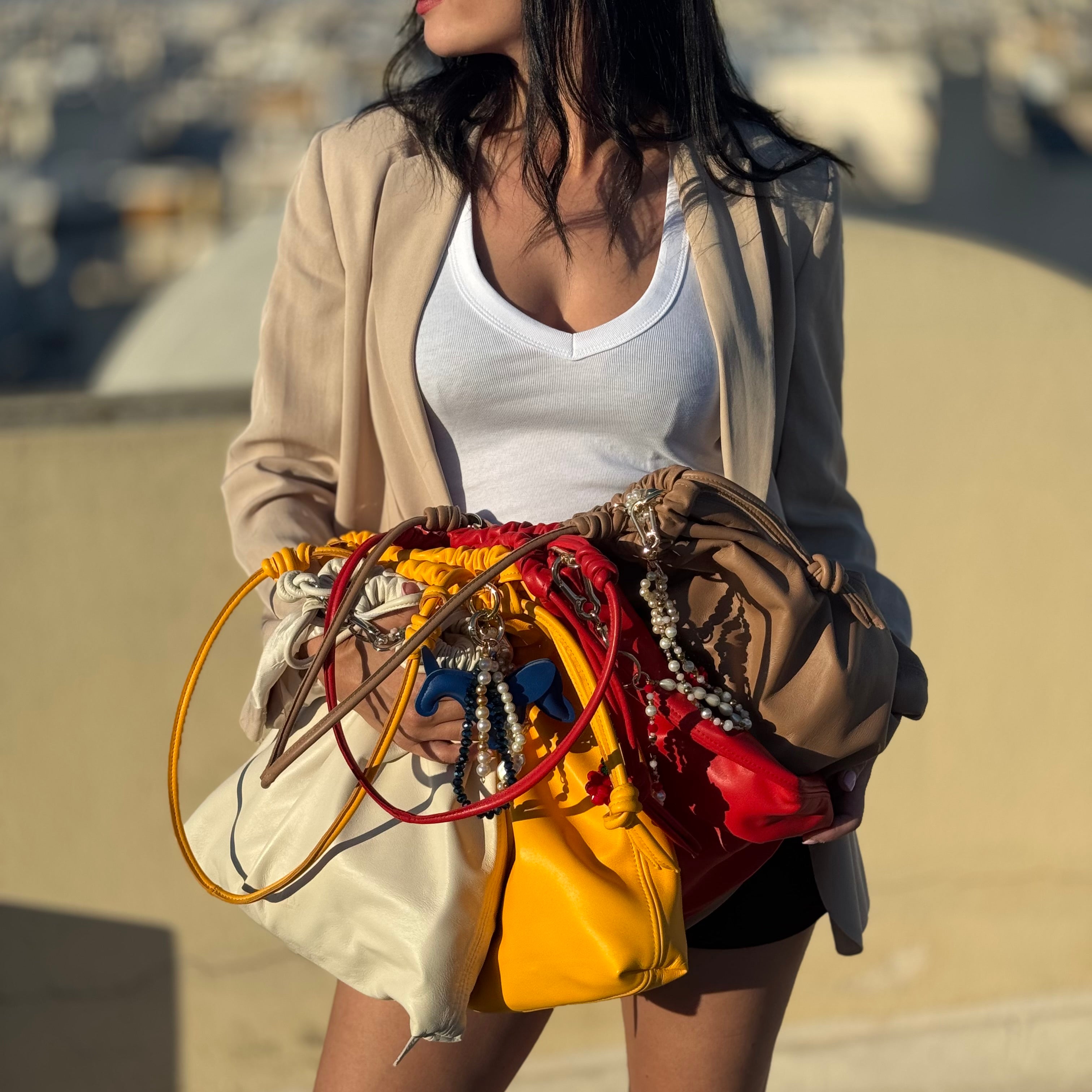 Blanc Pouch
