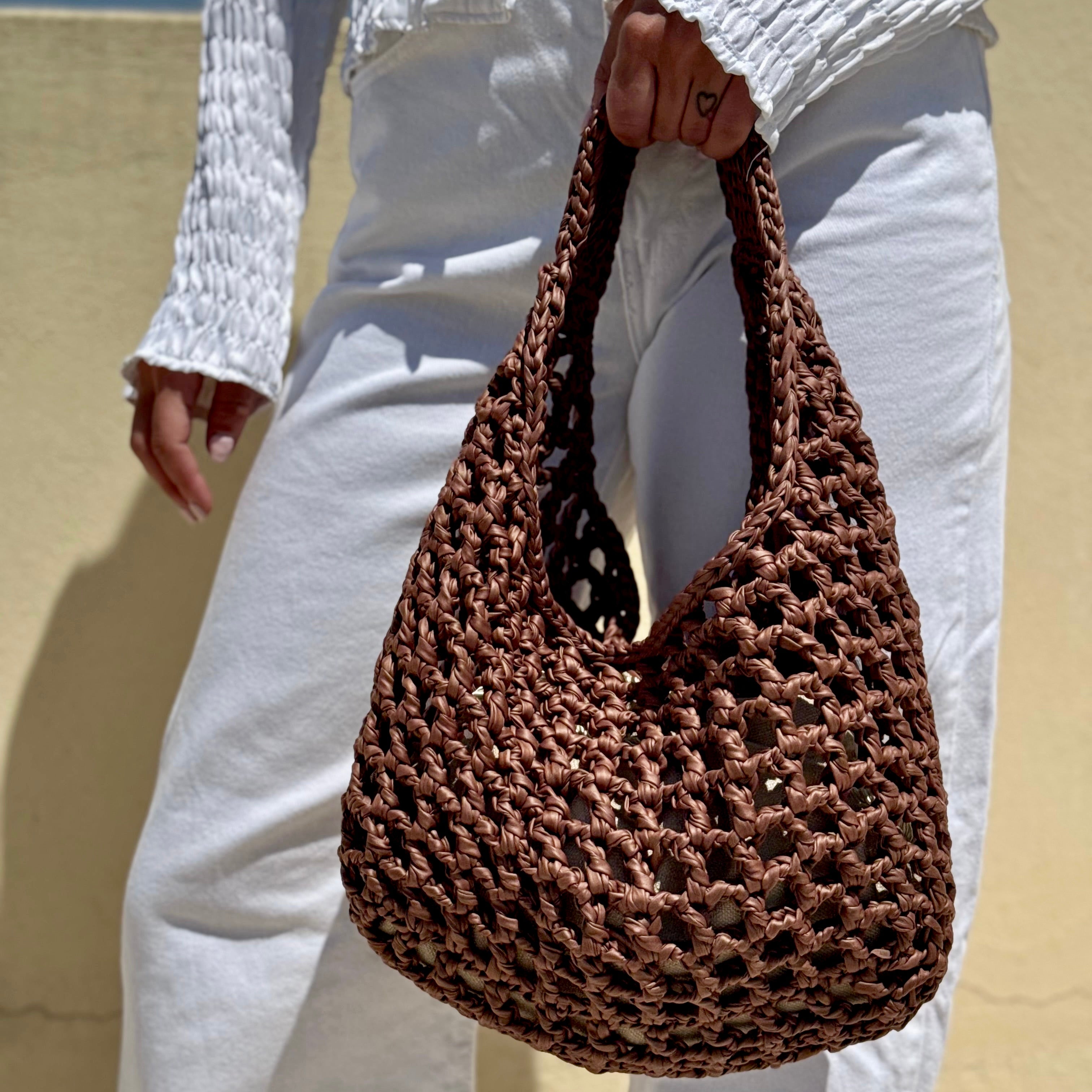 Selene Matte Shoulder